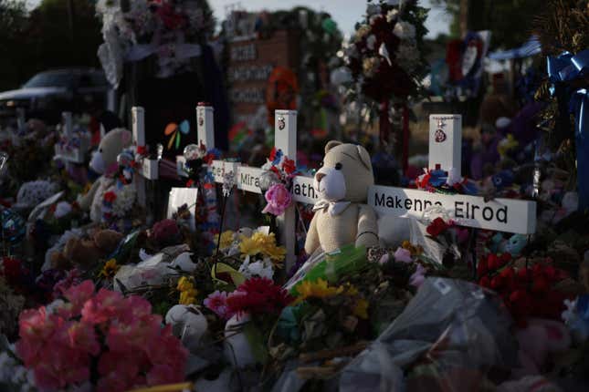 Image for article titled A 4th Grader Will Testify Before Congress About Gun Violence After Smearing Blood on Herself