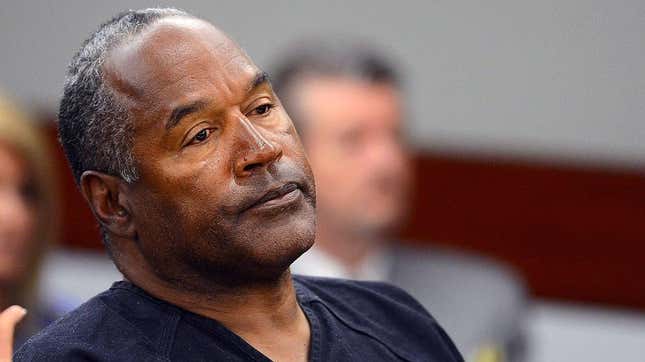 Image de l'article intitulé L’exécuteur testamentaire d’OJ Simpson vend aux enchères ses magazines Skin de prison pour payer ses dettes, et ce n’est pas tout...