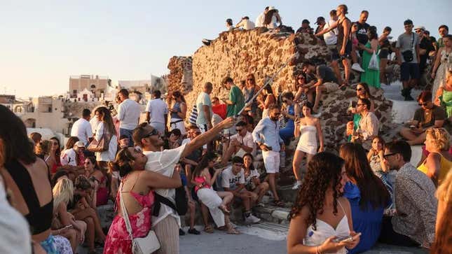 Image for article titled Cruise Ships Are Ruining Greece