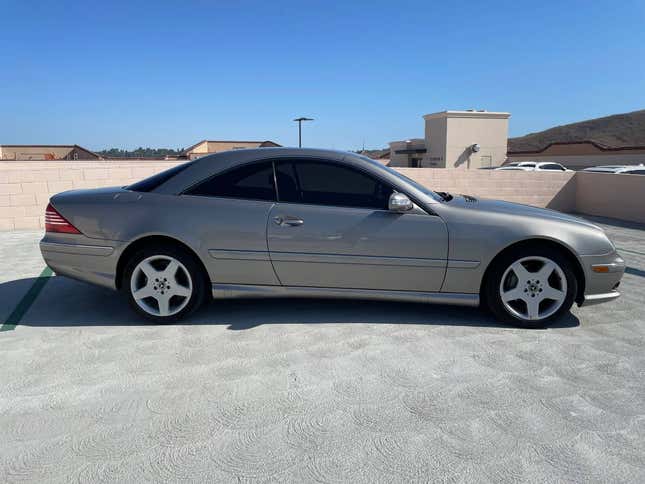 Image for article titled At $7,500, Does This 'Nearly Mint' 2003 Mercedes CL500 Cost a Dime?