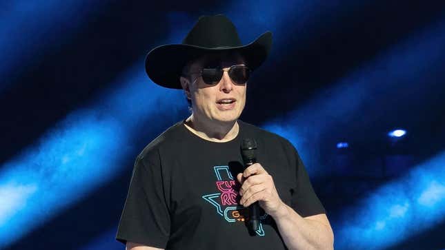 Image for article titled Elon Musk Offers to Buy Twitter in Cash, As If He or the Site Could Get Any Worse