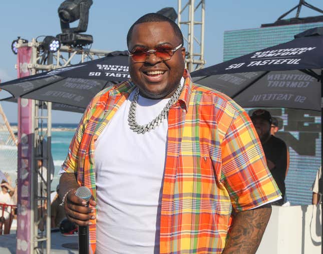 Sean Kingston performs live at Mandala Beach for Spring Break on March 13, 2023 in Cancun, Mexico.