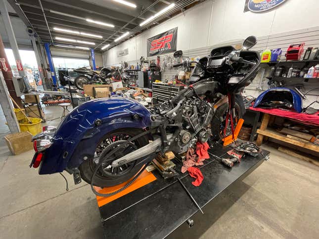 Image for article titled When You Pump Up The Power Of A 2021 Indian Challenger Limited You Get A Mega Muscle Bike
