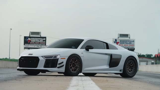 Image for article titled This 2,500 HP Audi R8 Proves The Turbos Are Bigger In Texas