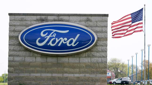 Image for article titled Connecticut State Officials Are Coming for Ford&#39;s EV Dealer Plans