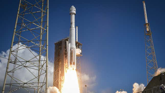 A photo of the Starliner space craft launching. 