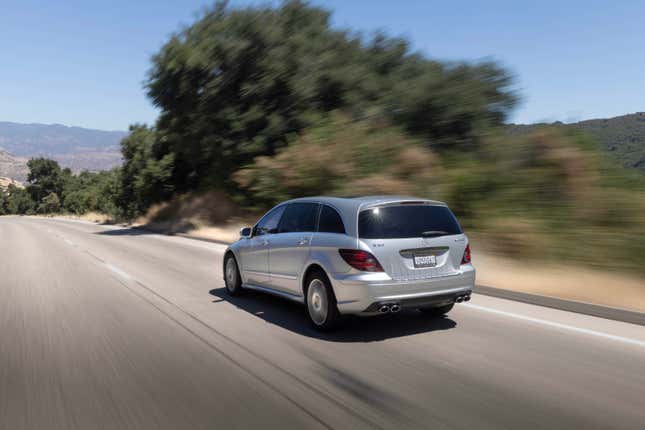 Image for article titled Daddy Wants To Drag: Driving A 2007 Mercedes AMG R63