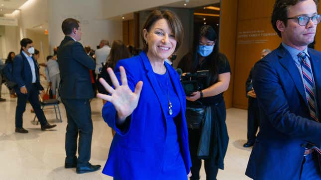 Image for article titled Amy Klobuchar Announces She Was Diagnosed With Breast Cancer