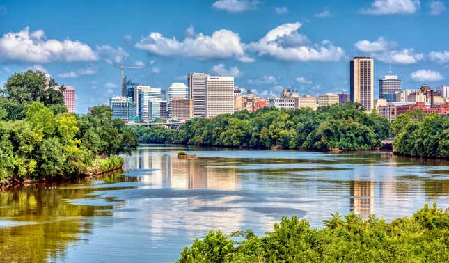 El horizonte de Richmond a la luz del día