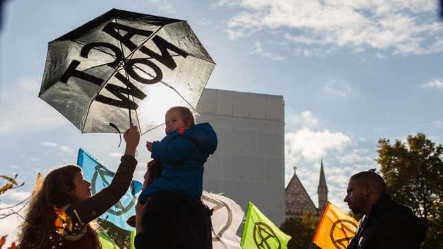 Image for article titled The Race to Zero Emissions: electric planes, fewer babies, postmodern nihilism