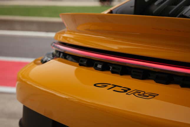 Image for article titled Every Ridiculous High-Tech Feature on the 2023 Porsche 911 GT3 RS