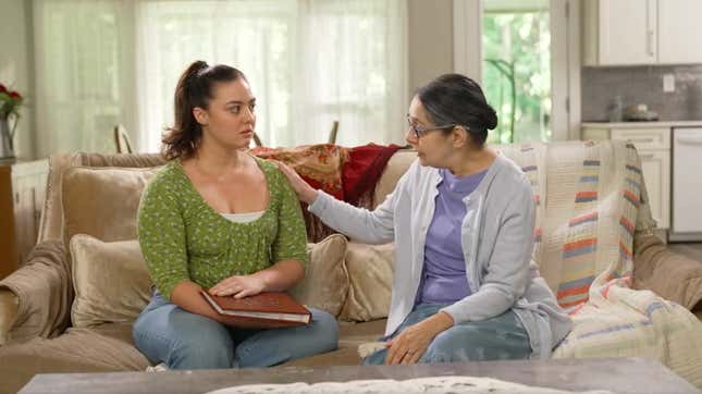 Image for article titled Pro-Kavanaugh Group Runs Facebook Ads Claiming Overturning Roe Isn't a Big Deal