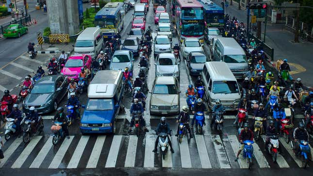 Image for article titled Arizona And Virginia Next To Consider Legalizing Motorcycle Lane Filtering