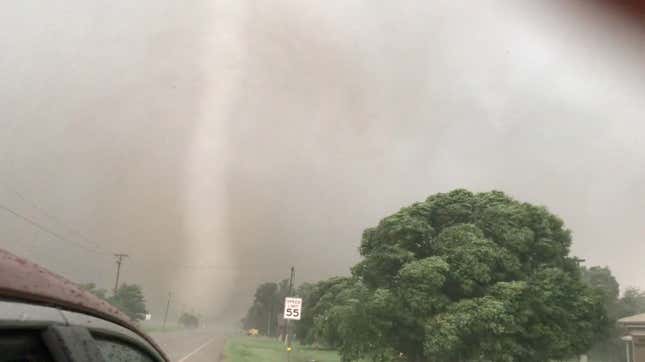 Image for article titled Photos: 12 days of powerful tornadoes from Texas to Pennsylvania
