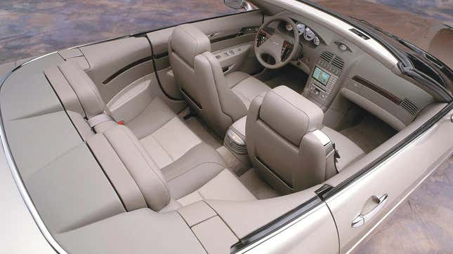 Innenraum des 2000 Chrysler 300 Hemi C Cabriolet-Konzepts