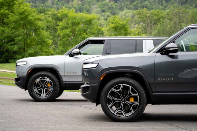 Image for article titled Just a Ton of Photos I Took of the Rivian R1S in the Rainy Catskills