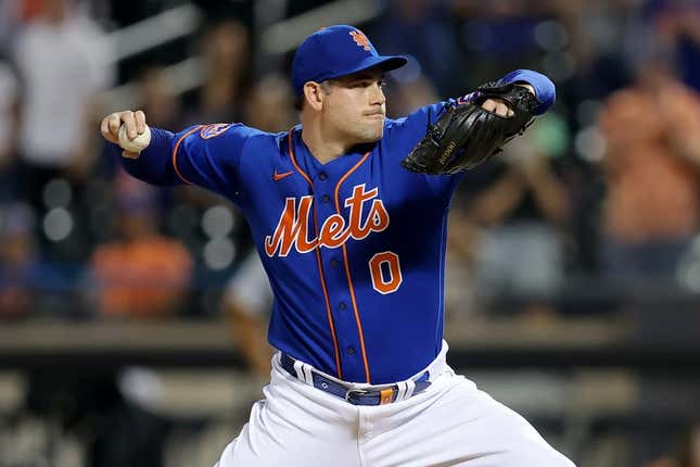 Aug 14, 2023; New York City, New York, USA; New York Mets relief pitcher Adam Ottavino (0) pitches against the Pittsburgh Pirates during the ninth inning at Citi Field.