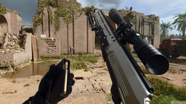 The inspect animation of the HDR in Black Ops 6.