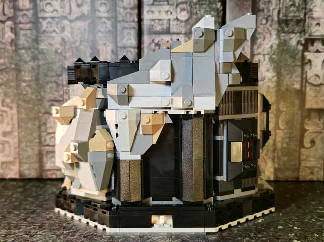 Image for article titled Lego's Lord of the Rings Barad-Dûr Set Is Just About Worthy of a Dark Lord