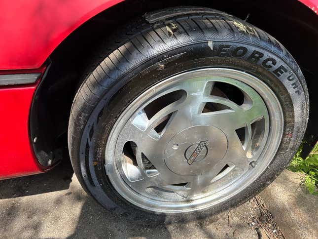 Image for article titled At $2,400, Is This 1989 Chevy Corvette A Non-Starter?