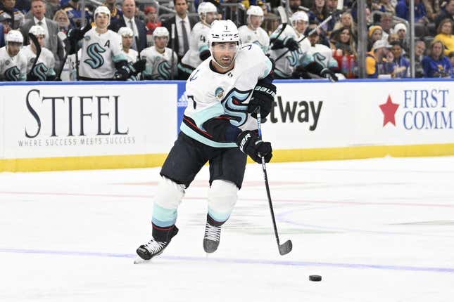 Oct 14, 2023; St. Louis, Missouri, USA; Seattle Kraken right wing Jordan Eberle (7) skates against the St. Louis Blues during the first period at Enterprise Center.