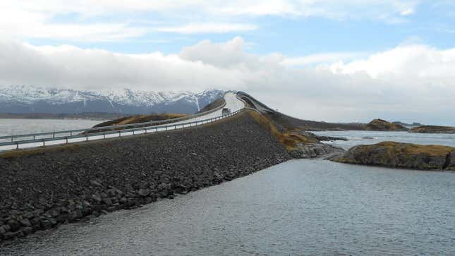 Image for article titled These Are The Most Dangerous Roads In The World