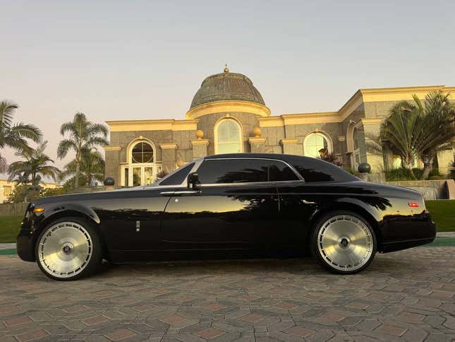 Image for article titled At $86,000, Does This 2009 Rolls-Royce Phantom Stand A Ghost Of A Chance?