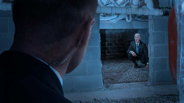 Image for article titled Secret Service Agents Attempt To Lure Biden Out Of White House Crawl Space