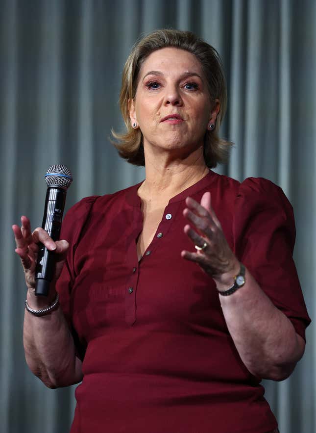 Image for article titled Tesla's board chair has now sold stock worth more than half-a-billion