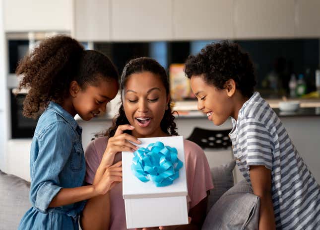 Image for article titled The Gift Ideas Any Black Mother Would Love for Mother’s Day 2024