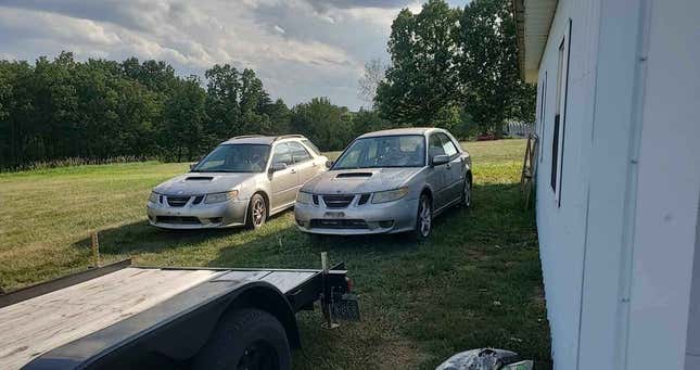 Two 2005 Saab 9-2x Aeros