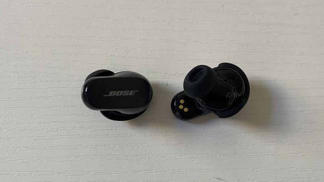 photo of the bose QuietComfort Earbuds II