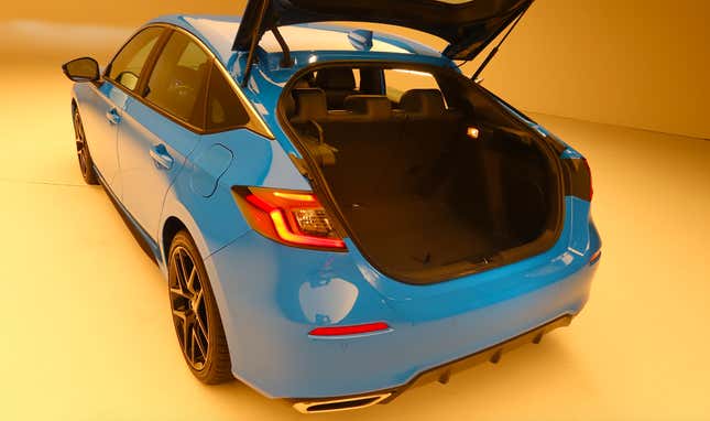 Image for article titled This Is The 2022 Honda Civic Hatchback And Yes It Comes With A Stick Shift