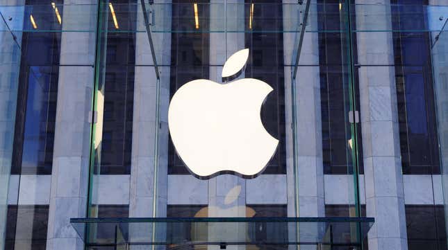 Image for article titled Apple Will Reportedly Face Antitrust Lawsuit