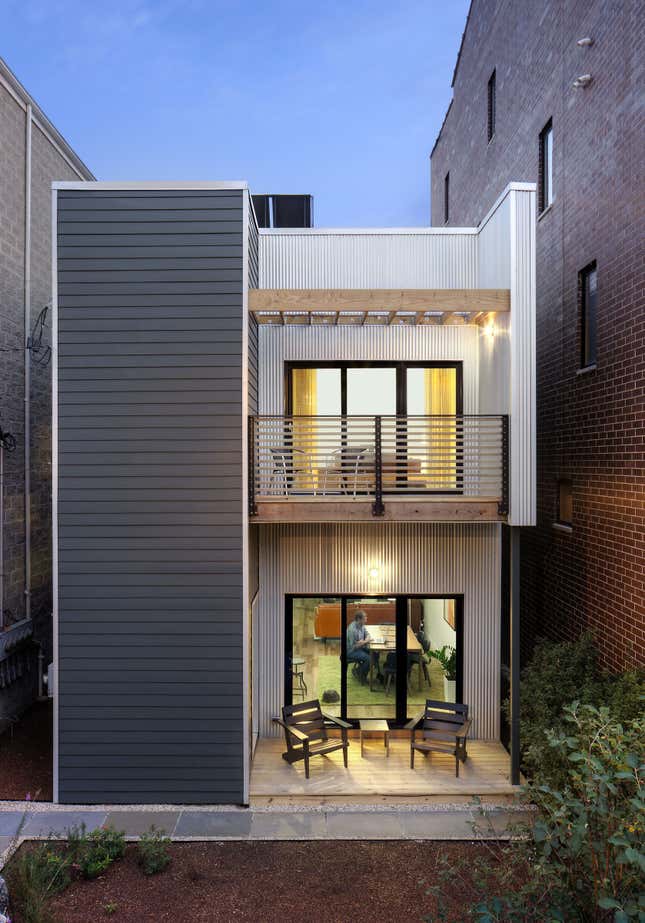 Image for article titled Muji’s “Vertical House” isn’t the only nifty prefab home on the market now