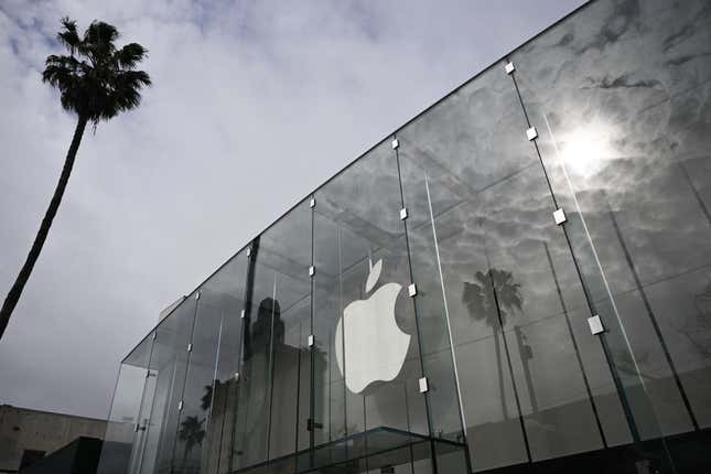 Image for article titled Apple&#39;s $500 billion promise