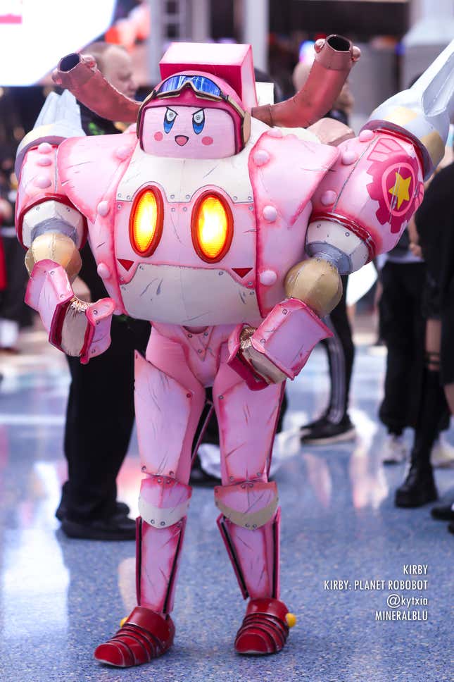 Here's Anime Expo 2022's best costumes in GIF form