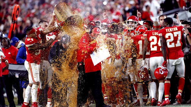 Image for article titled Chiefs Pour Vat Of Hot Fryer Grease Over Andy Reid