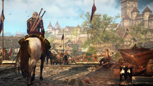 Geralt rides his horse into town in The Witcher 3.