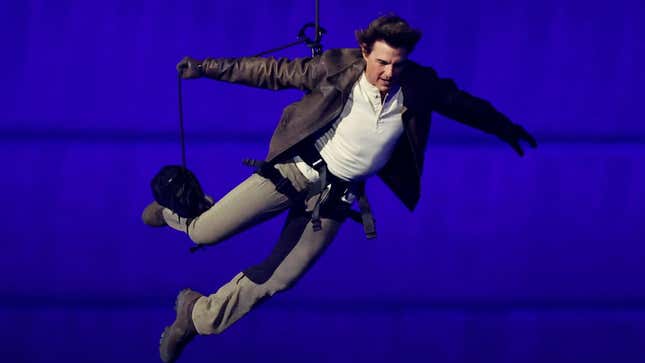 Image for article titled Tom Cruise Wraps Up Olympics With Mission: Impossible Stunt