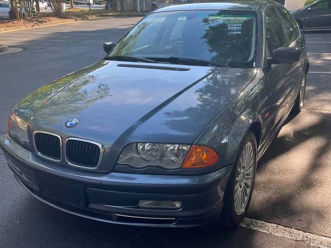 Image for article titled At $9,995, Is This 2001 BMW 330i A Reputable Deal?