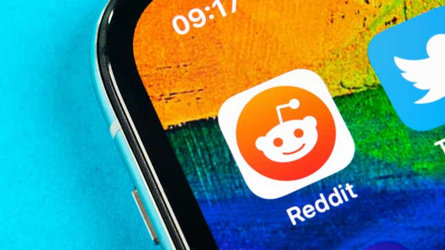 Reddit Gave Away $110,000 to Make 8 Subreddits' Dreams Reality