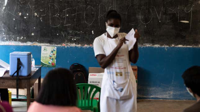 Covid vaccine training in Uganda