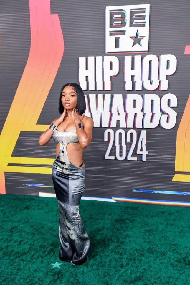 Bild für Artikel mit dem Titel Looks vom roten Teppich der BET Hip-Hop Awards 2024