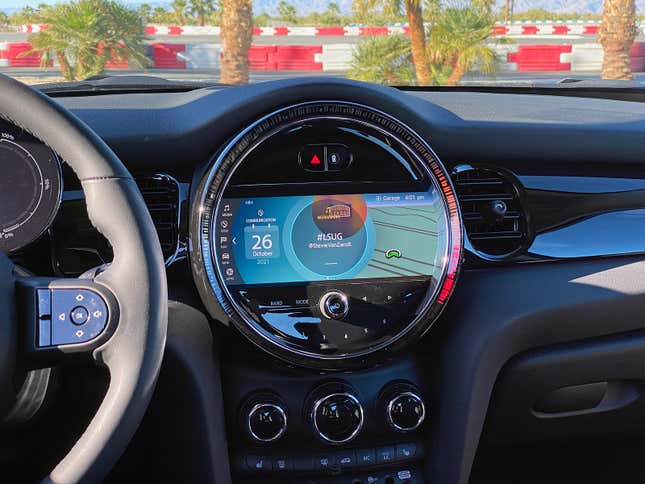 Image for article titled The Mini Cooper SE Isn't Perfect, But We Need More EVs Like It