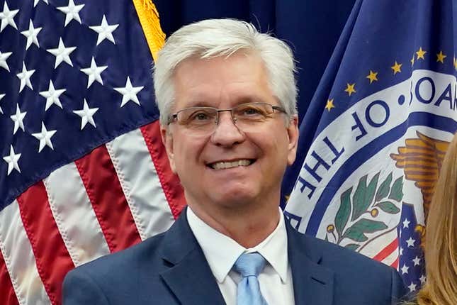 FILE - Federal Reserve Board of Governors member Christopher Waller poses for a photo on May 23, 2022, in Washington. Waller said Tuesday, Nov. 28, 2023 that the U.S. economy is cooling and inflation is steadily slowing, suggesting that the Fed&#39;s interest rate policies are succeeding in getting price increases back to the central bank&#39;s 2%. (AP Photo/Patrick Semansky, File)