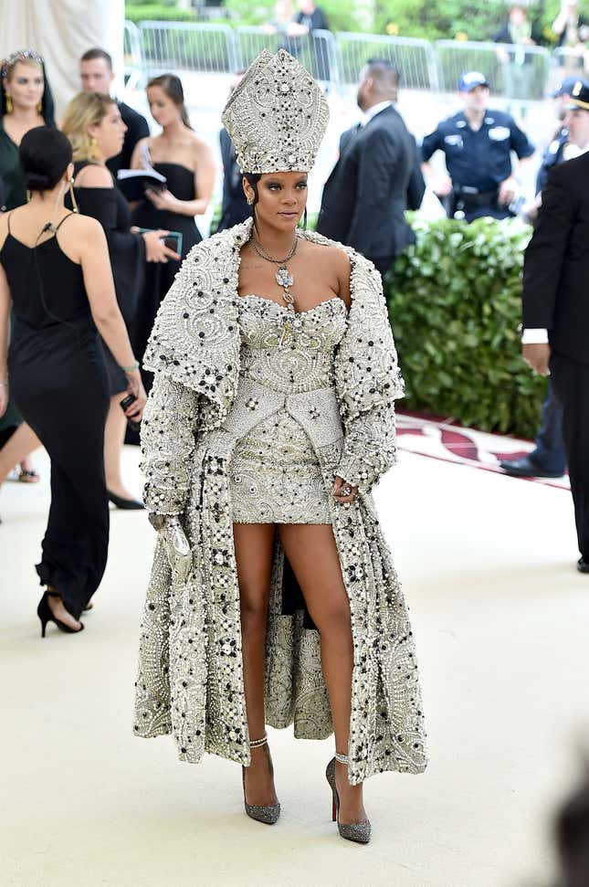  Rihanna attends the Heavenly Bodies: Fashion &amp; The Catholic Imagination Costume Institute Gala at The Metropolitan Museum of Art on May 7, 2018 in New York City.