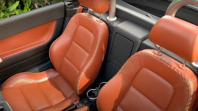 Audi TT baseball glove-style leather seats