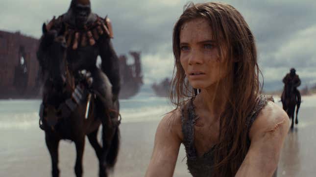 Mae (Freya Allen) is the key to the ending.