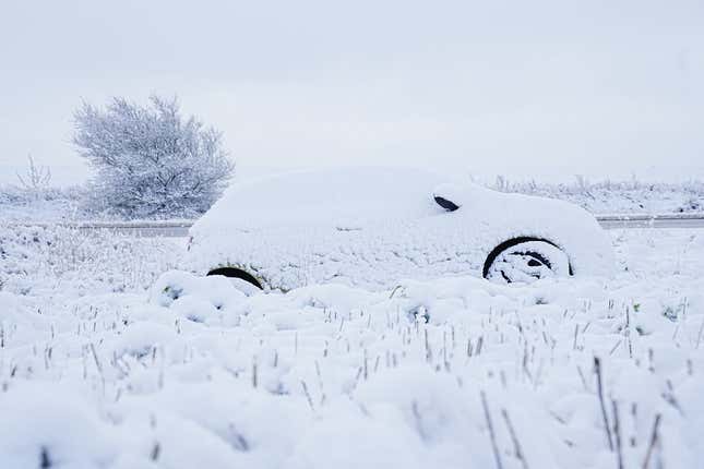 Image for article titled These Are Your Worst Snow Travel Stories